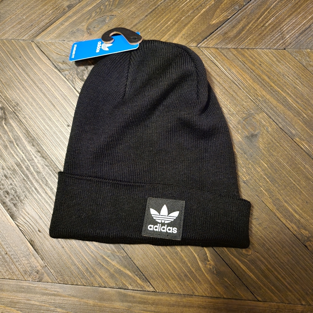Adidas beanie